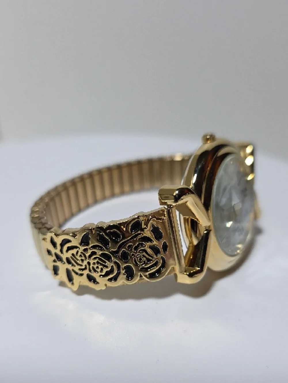 Gold Women's Quartz Watch